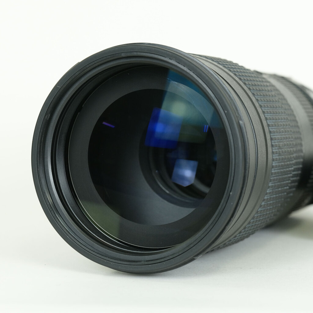 Nikon AF-S NIKKOR 200-500mm f/5.6E ED VR Nikon AF-S NIKKOR 200-500mm f/5.6E ED VR