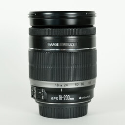 Canon EF-S18-200mm F3.5-5.6 IS