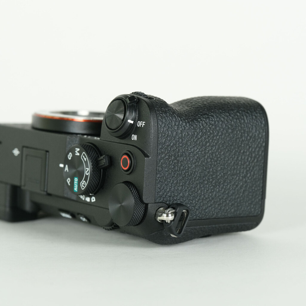 SONY α7C II（ILCE-7CM2）の出品 | ONE SCENE（ワンシーン）