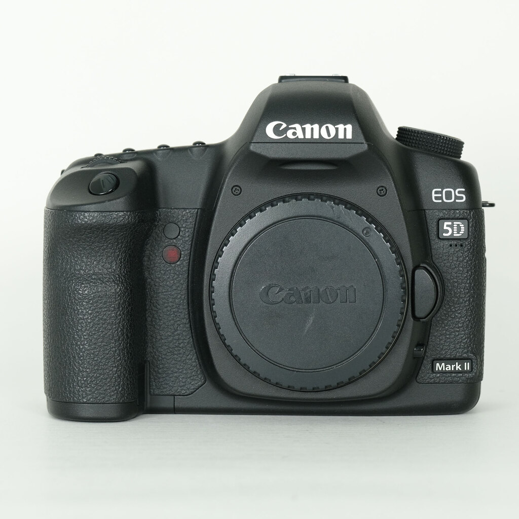 Canon EOS 5D MarkII �{�f�B