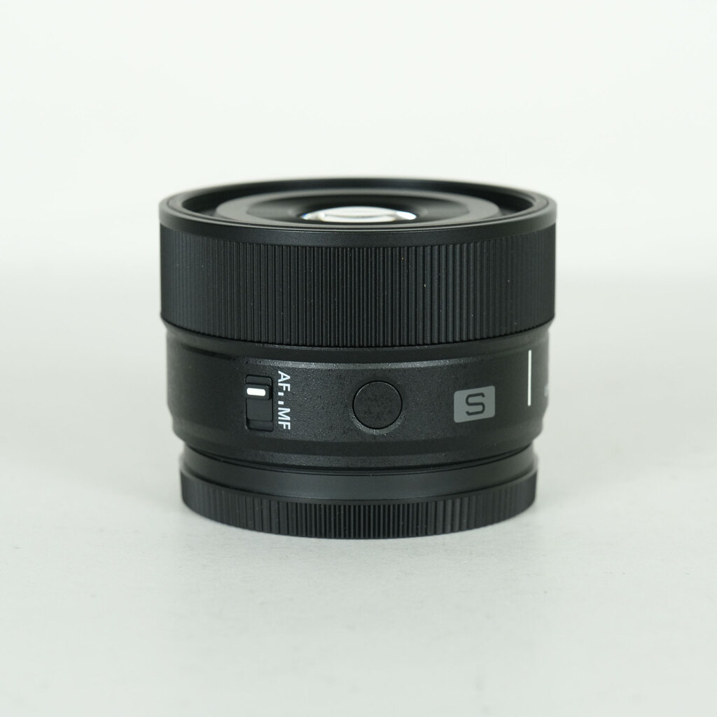 Panasonic LUMIX S 40mm F2の出品 | ONE SCENE（ワンシーン）