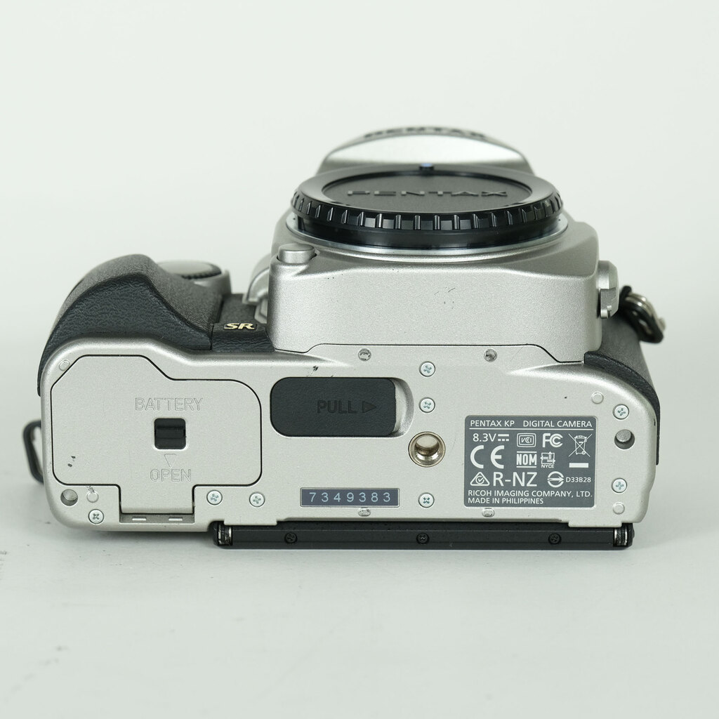 PENTAX KP ボディ シルバーの出品 | ONE SCENE（ワンシーン）