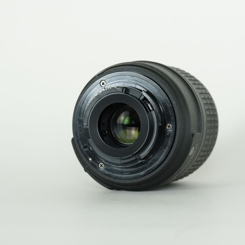 Nikon AF-S DX NIKKOR 18-55mm F3.5-5.6 G VR