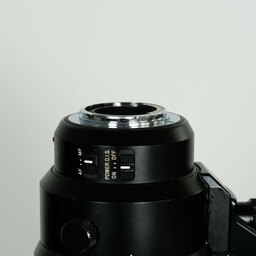 Panasonic LEICA DG ELMARIT 200mm / F2.8 / POWER O.I.S.