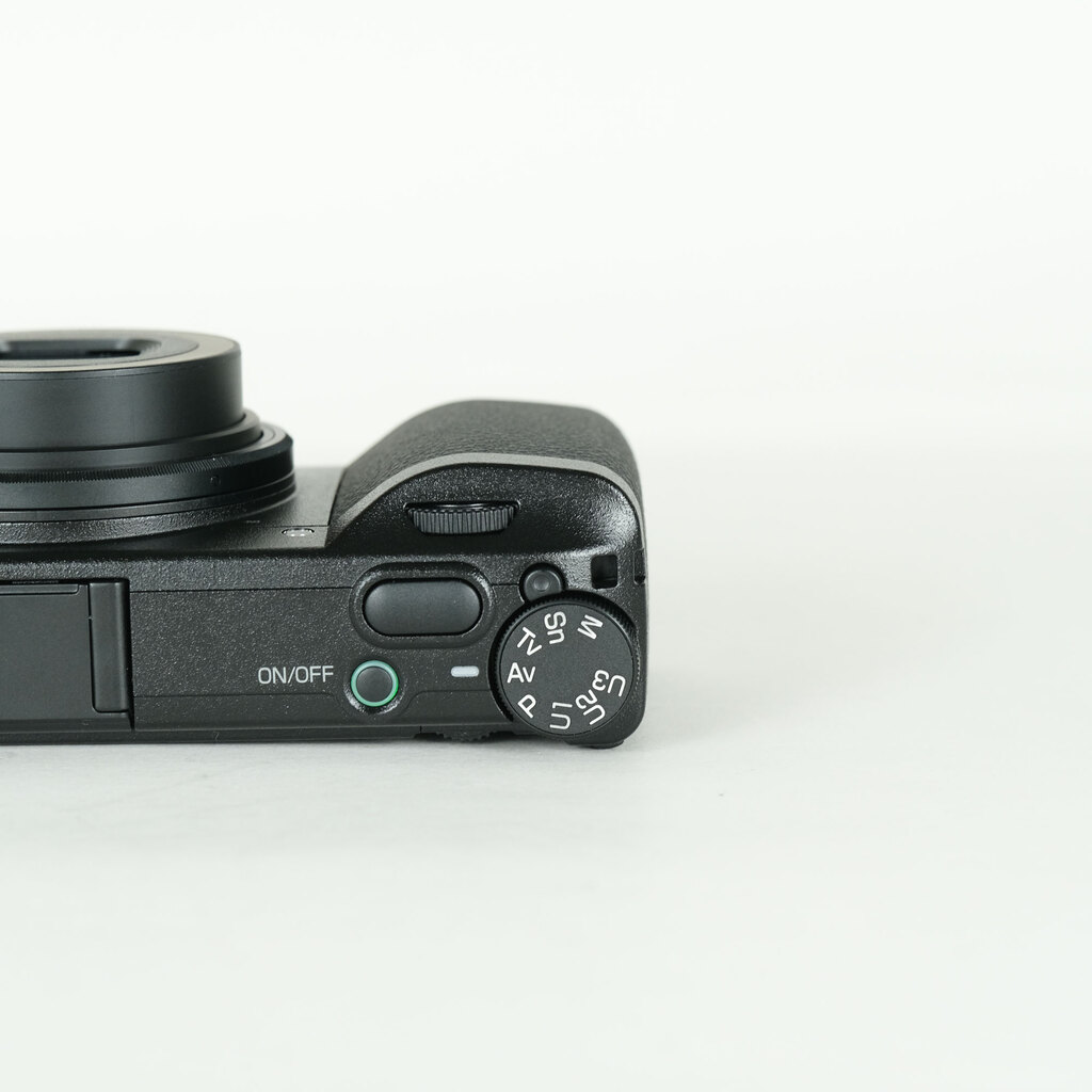 RICOH GR IV