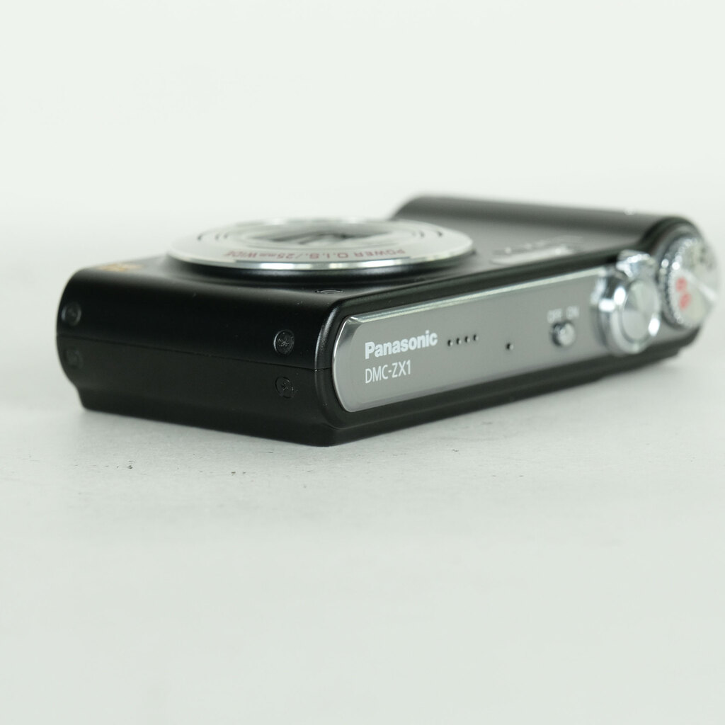 Panasonic LUMIX DMC-ZX1-K ブラックの出品 | ONE SCENE（ワンシーン）