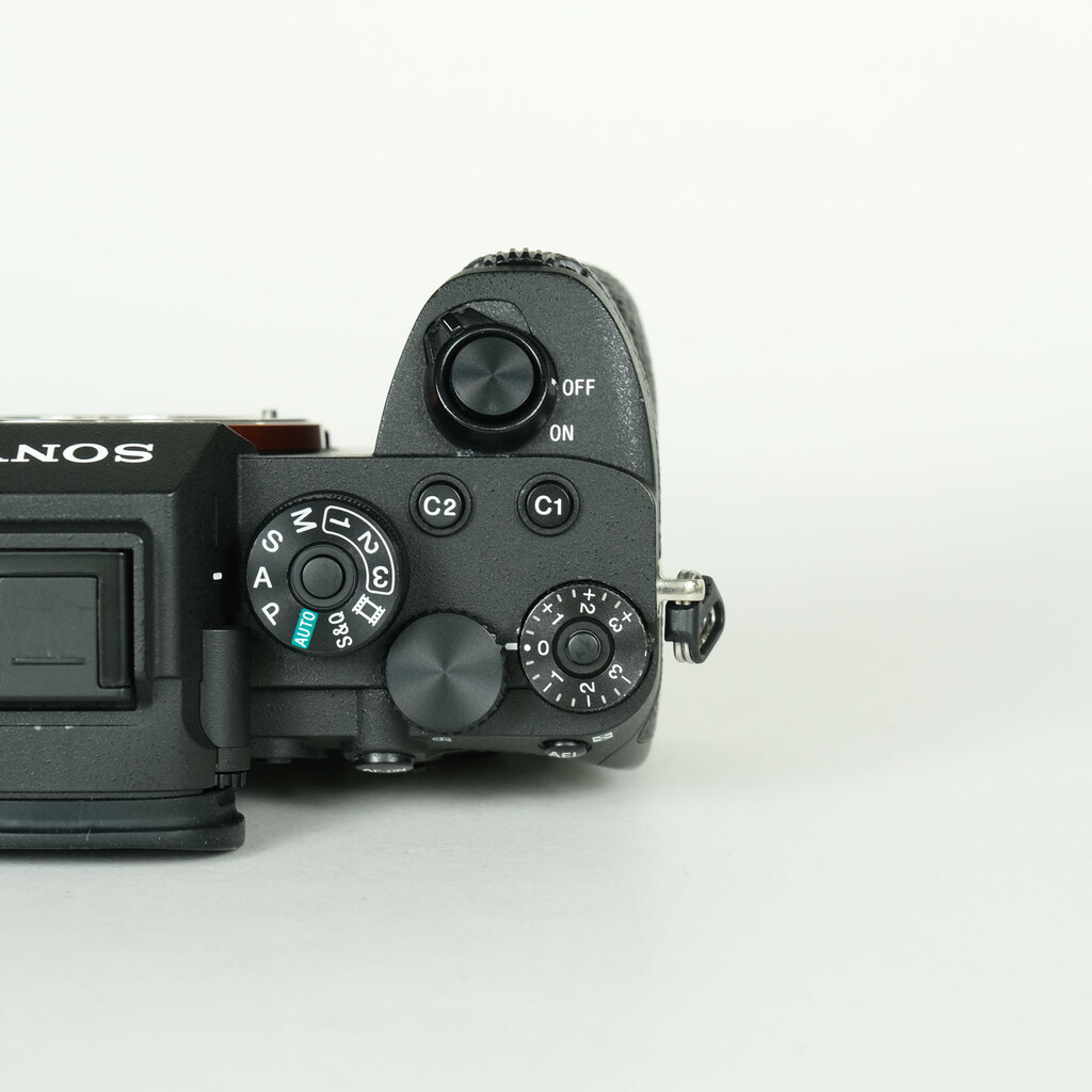 SONY α7RIV ボディ ILCE-7RM4A   【後期モデル 液晶下部にSONYロゴなし】
