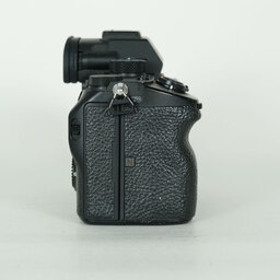 SONY α7 III（ILCE-7M3）