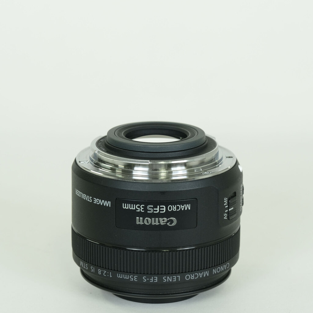 Canon EF-S35mm F2.8 マクロ IS STM