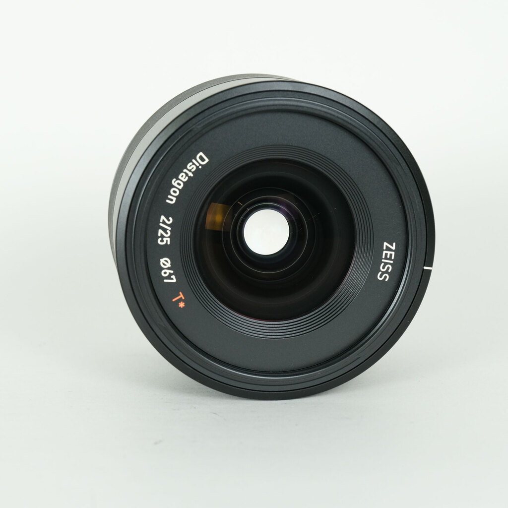 Carl Zeiss Batis 2/25 [ソニーE用]の出品 | ONE SCENE（ワンシーン）