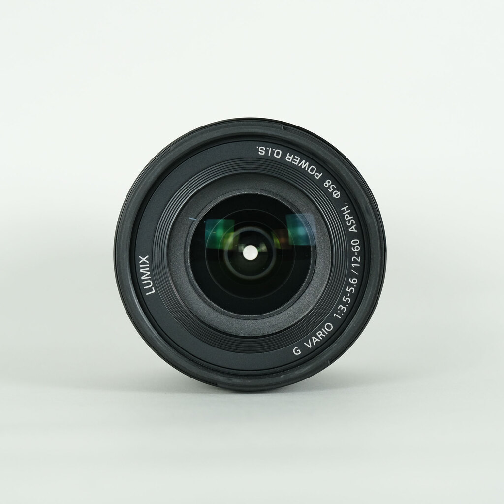 Panasonic LUMIX G VARIO 12-60mm / F3.5-5.6 ASPH. / POWER O.I.S.の