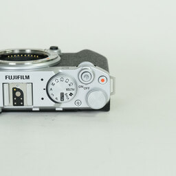 FUJIFILM X-M5 FUJIFILM X-M5