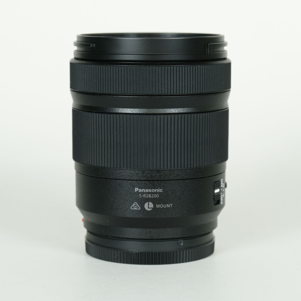 Panasonic LUMIX S 28-200mm F4-7.1 MACRO O.I.S.