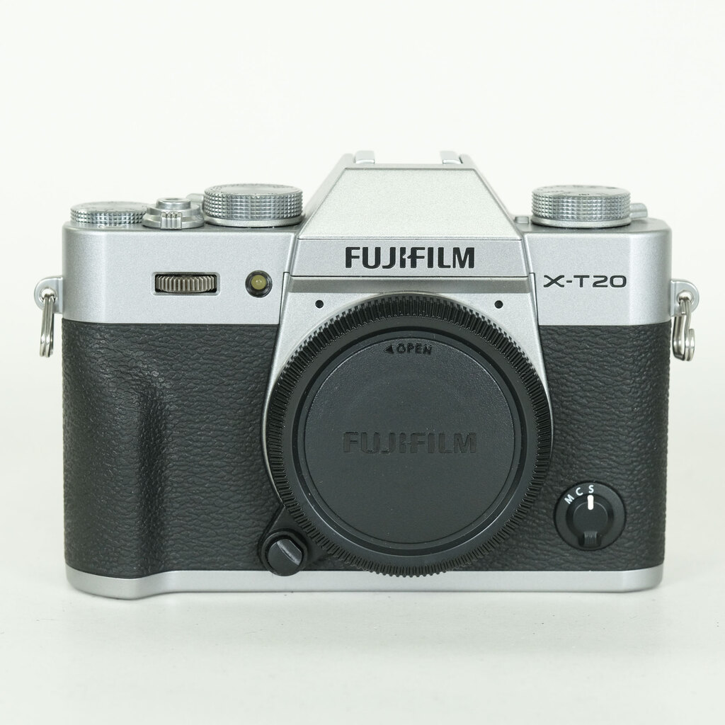 FUJIFILM X-T20