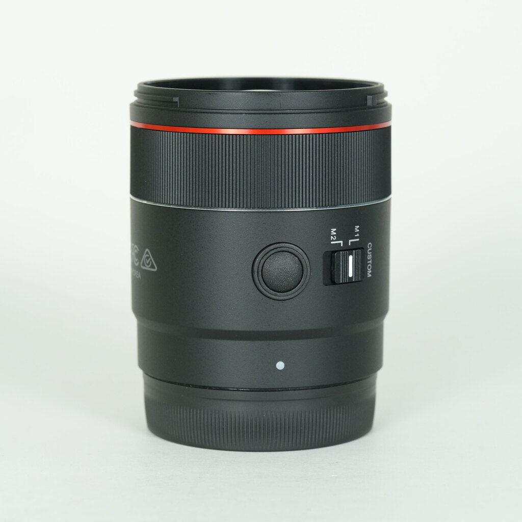 SAMYANG AF 24mm F1.8 FE (ソニーE用)の出品 | ONE SCENE（ワンシーン）
