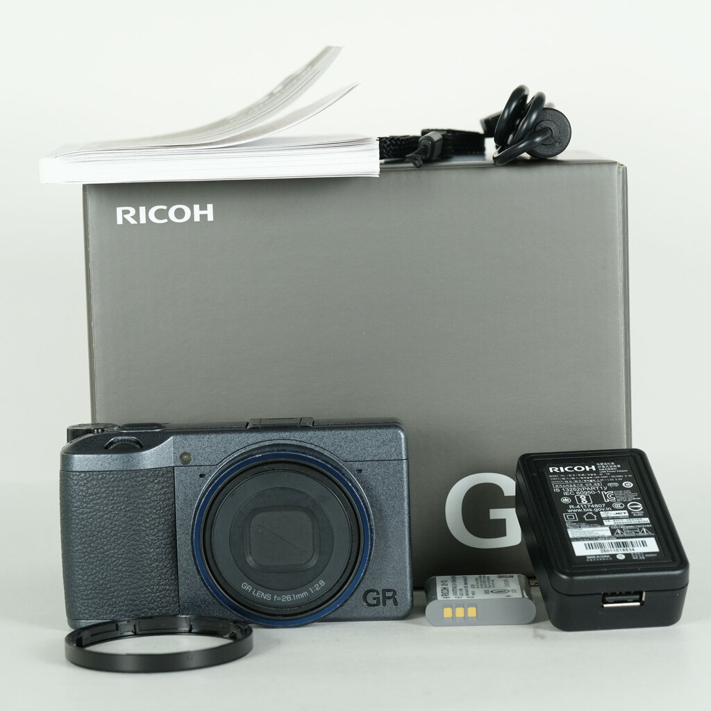 RICOH GR III （ジャンク品） RICOH GR IIIx Urban Editionの出品 | ONE SCENE（ワンシーン）