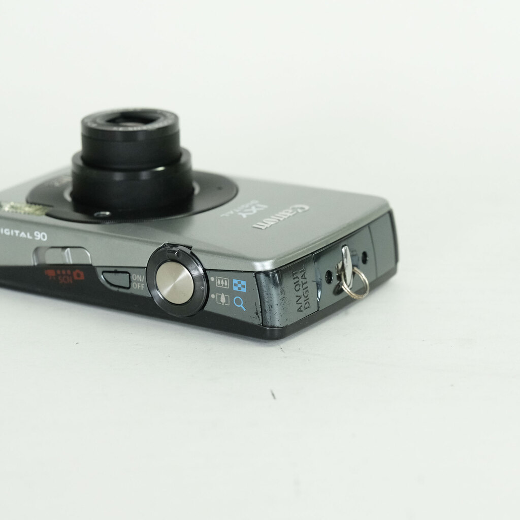 Canon IXY DIGITAL 90