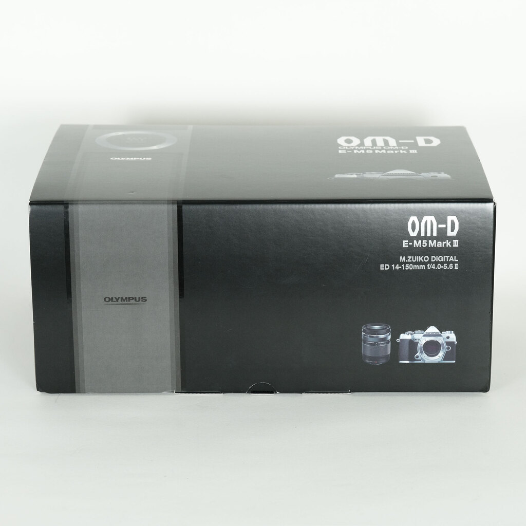 OLYMPUS OM-D E-M5 Mark III