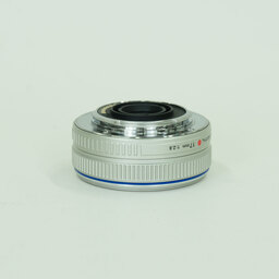 OLYMPUS M.ZUIKO DIGITAL 17mm F2.8 シルバー