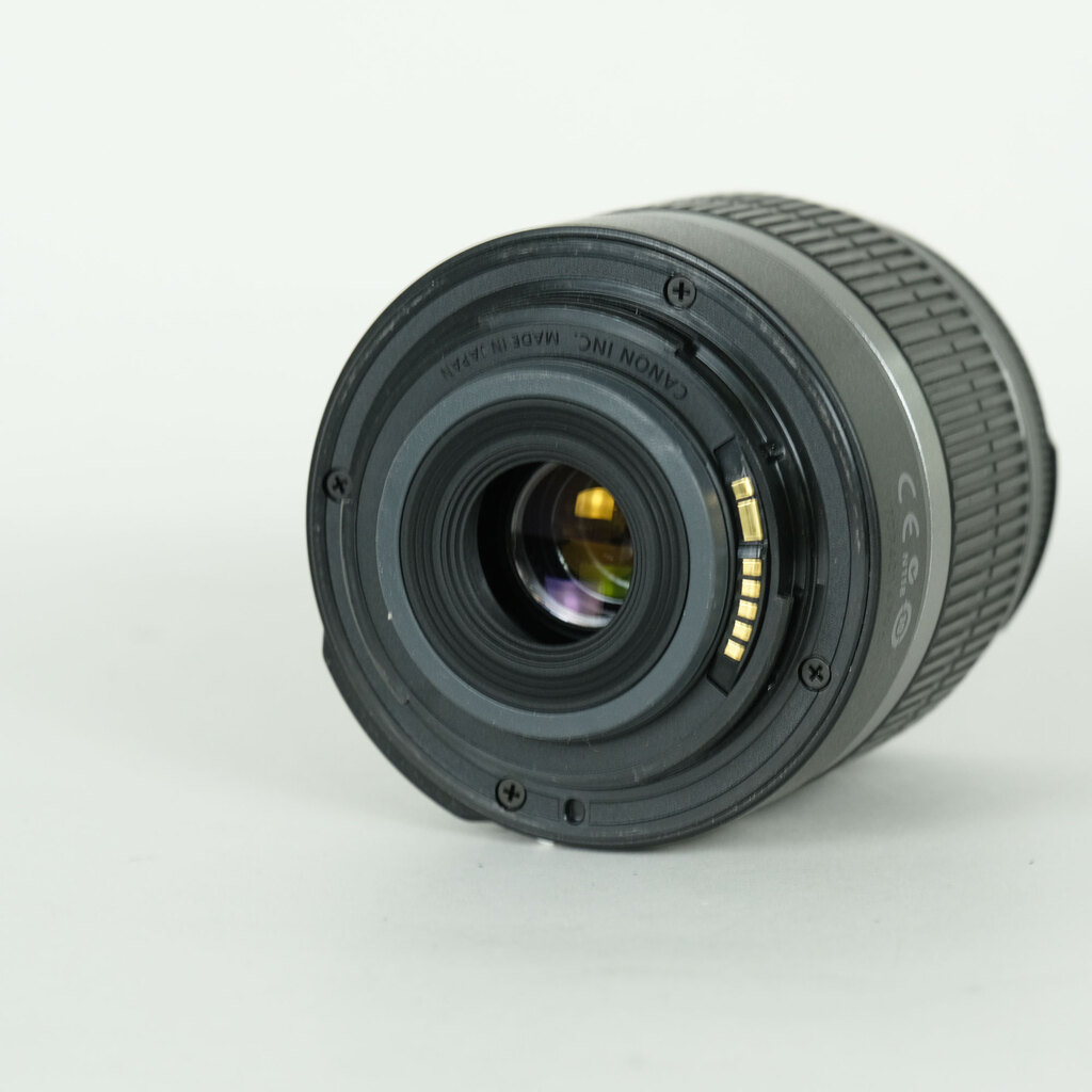 Canon EF-S18-55mm F3.5-5.6 ISの出品 | ONE SCENE（ワンシーン）