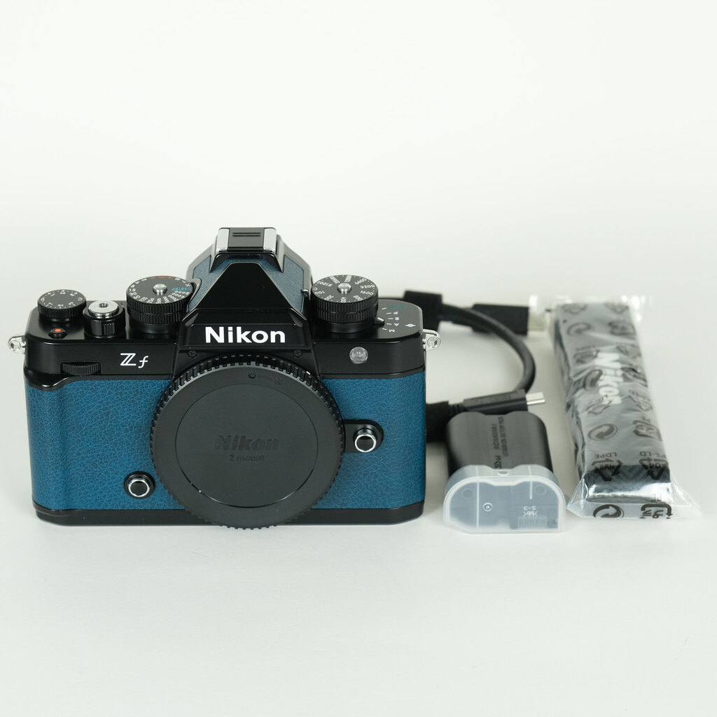 Nikon Z f プレミアムエクステリア張替済み