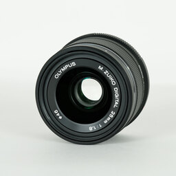 OLYMPUS M.ZUIKO DIGITAL 25mm F1.8