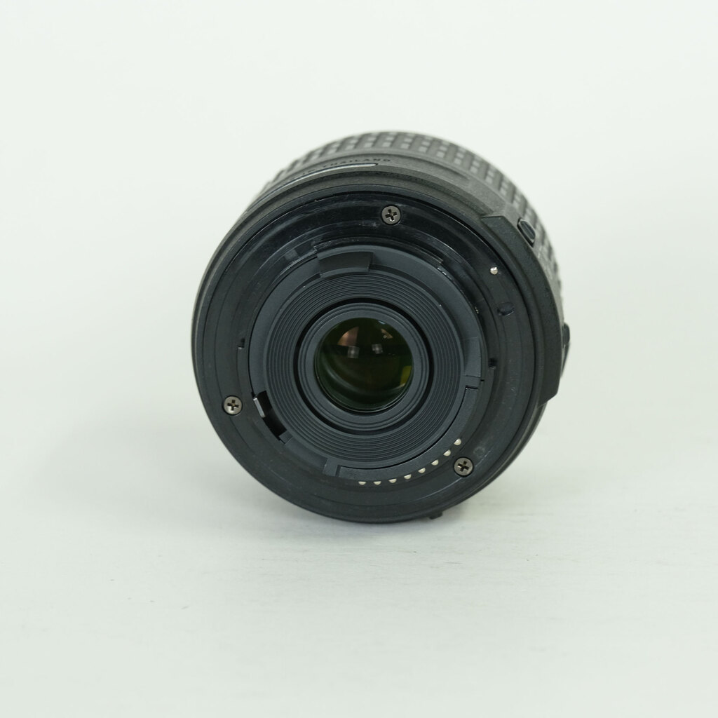 Nikon AF-S DX NIKKOR 18-55mm f3.5-5.6G VR II