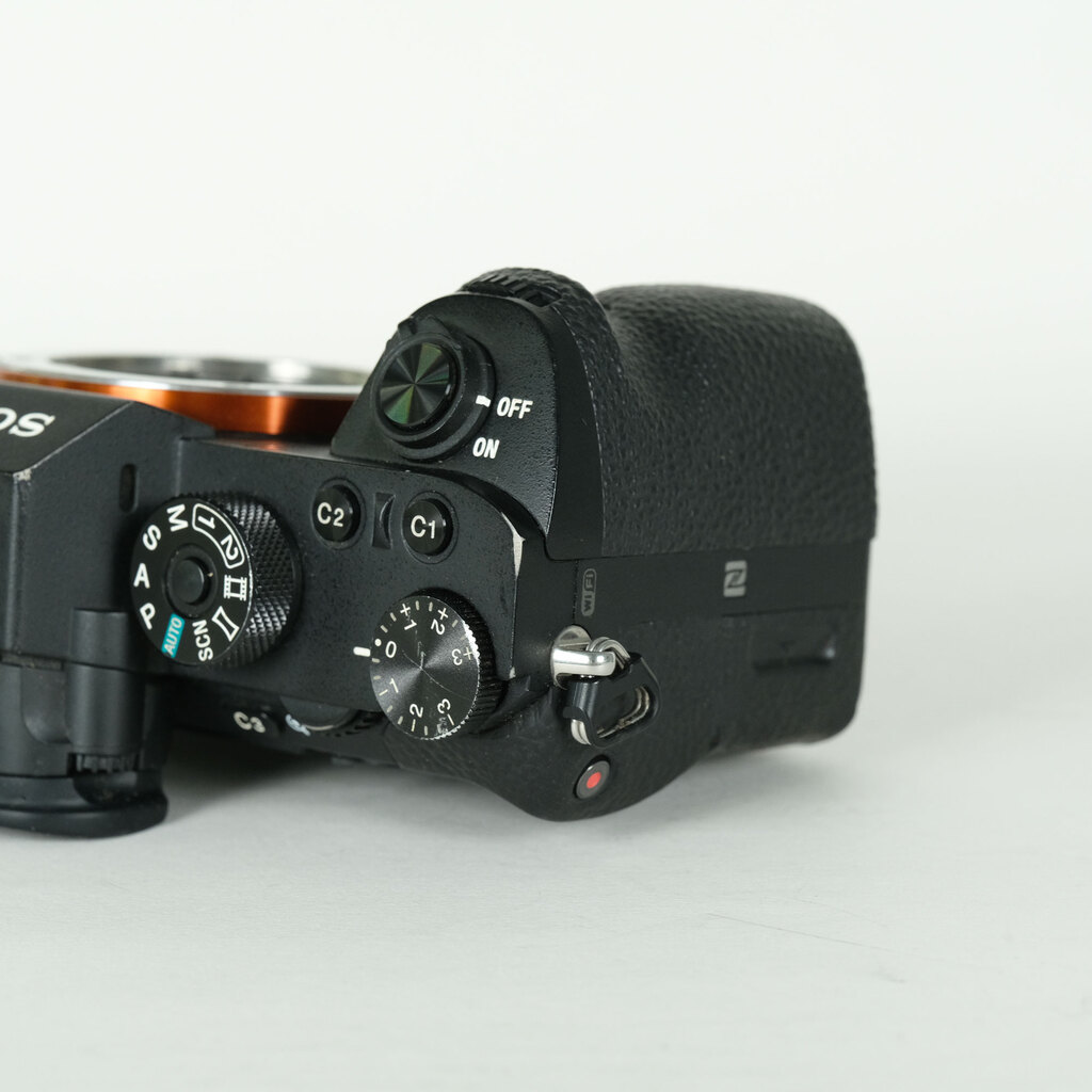 SONY α7R II(ILCE-7RM2) SONY α7R II(ILCE-7RM2)