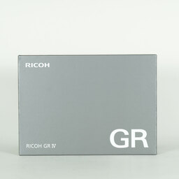 RICOH GR IV