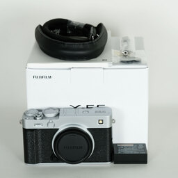 FUJIFILM X-E5