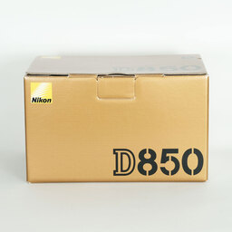Nikon D850