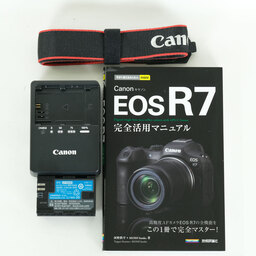 Canon EOS R7