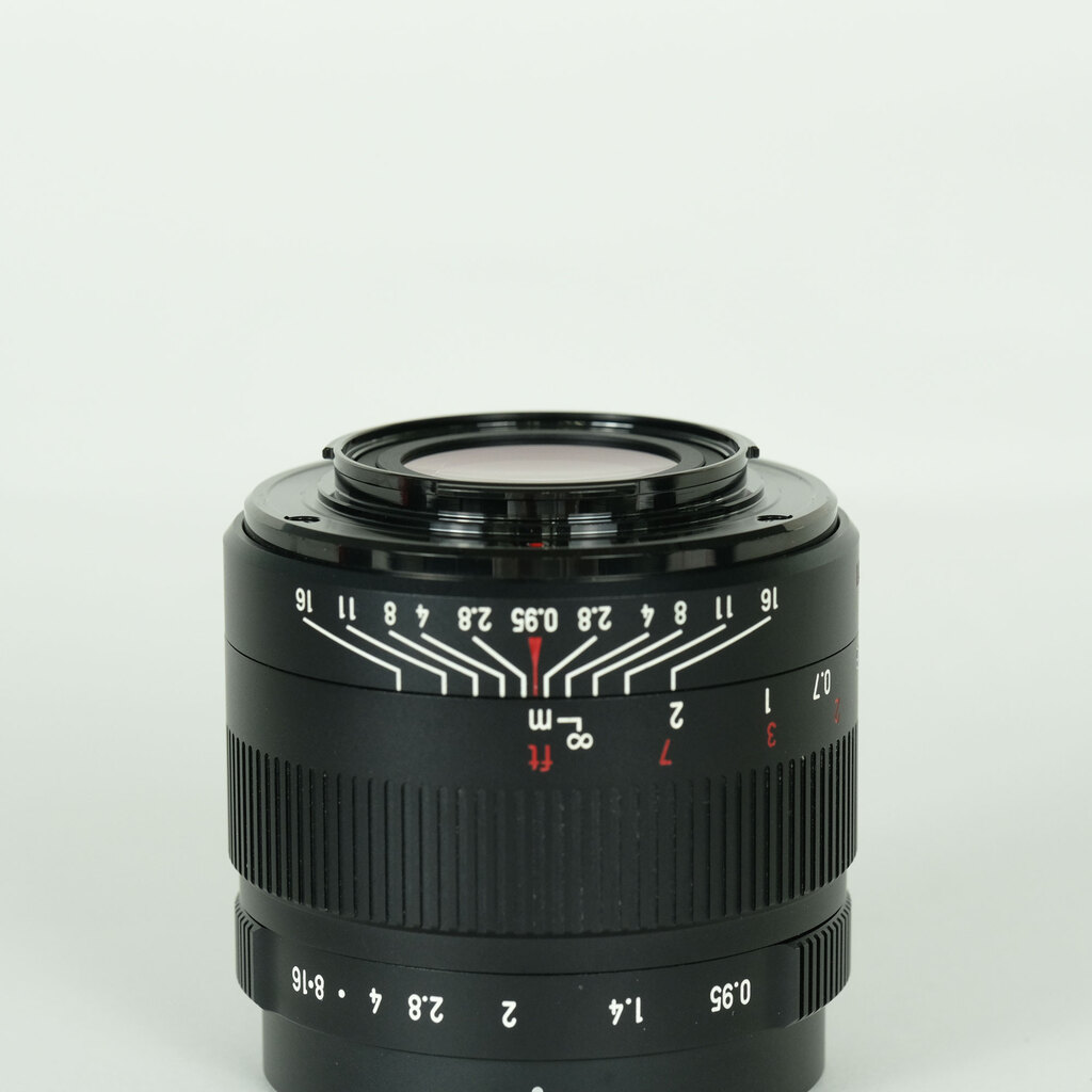 七工匠 7Artisans 35mm F0.95 (フジフイルムX用) ブラックの出品 | ONE