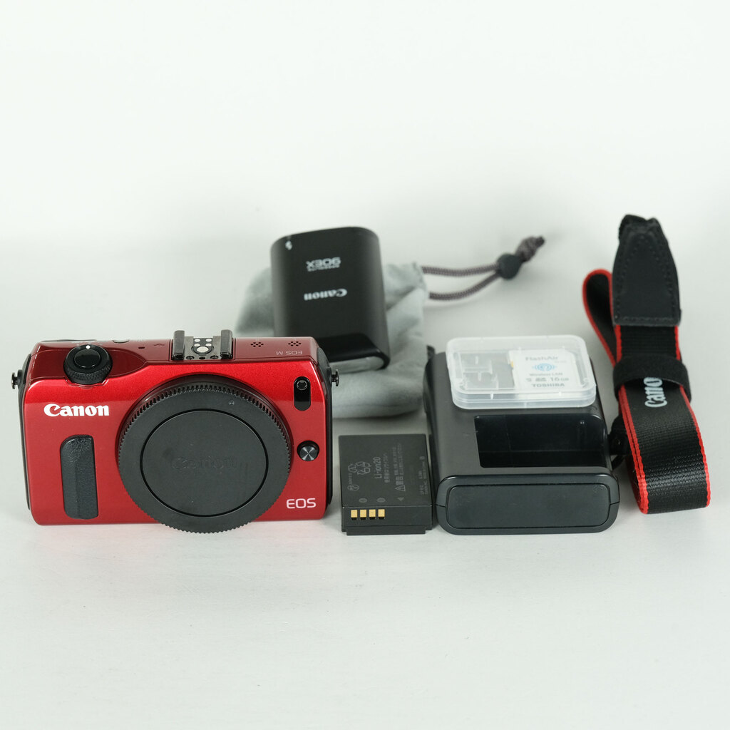 Canon EOS M ボディ レッド