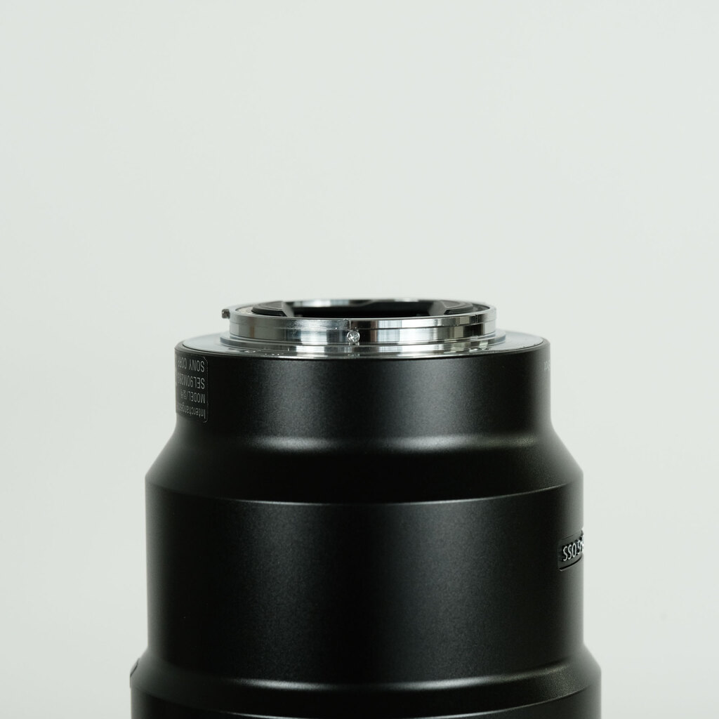 SONY FE 90mm F2.8 Macro G OSS SEL90M28G