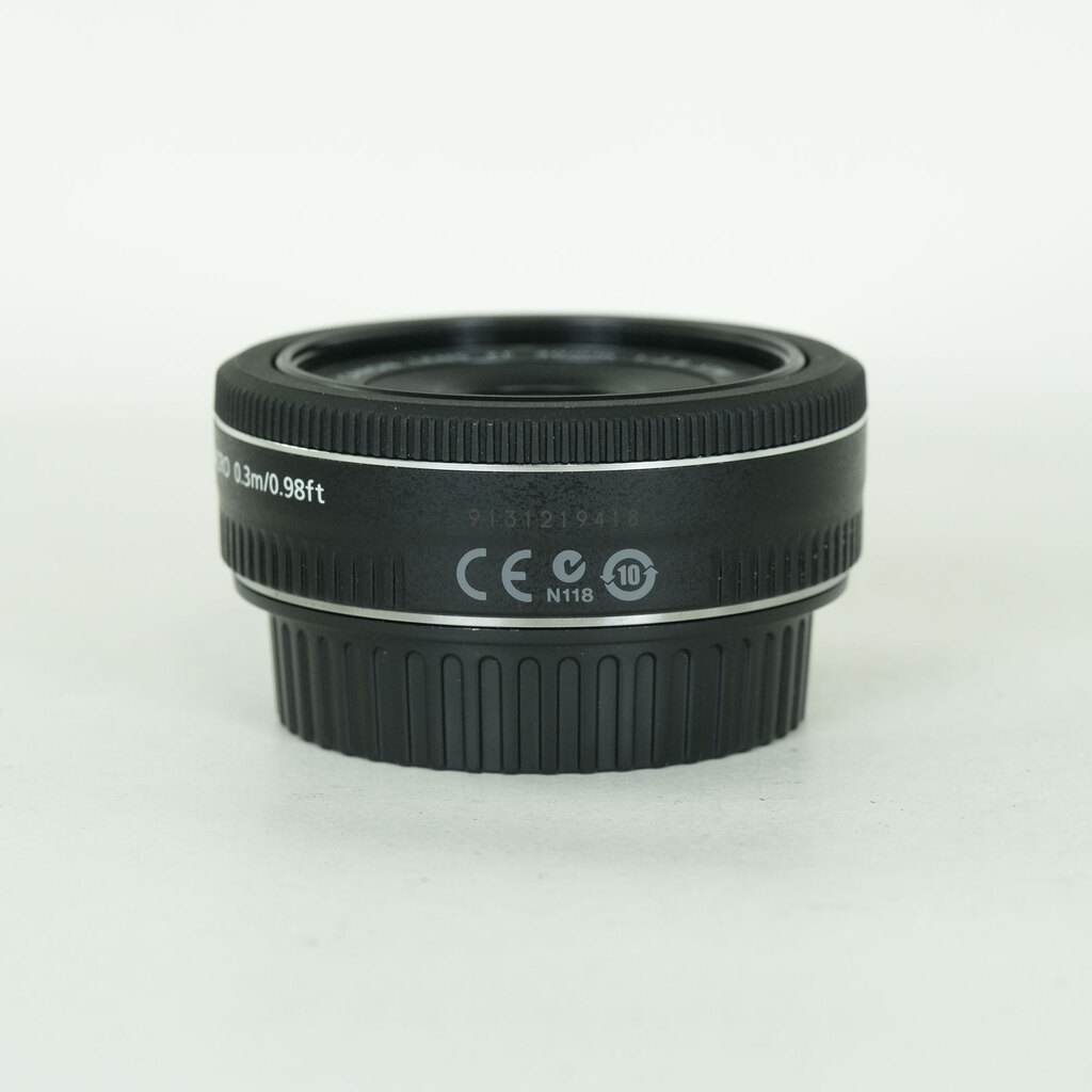 Canon EF40mm F2.8 STM