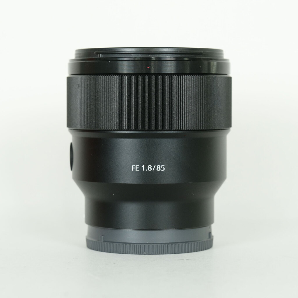 SONY FE 85mm F1.8 SEL85F18の出品 | ONE SCENE（ワンシーン）