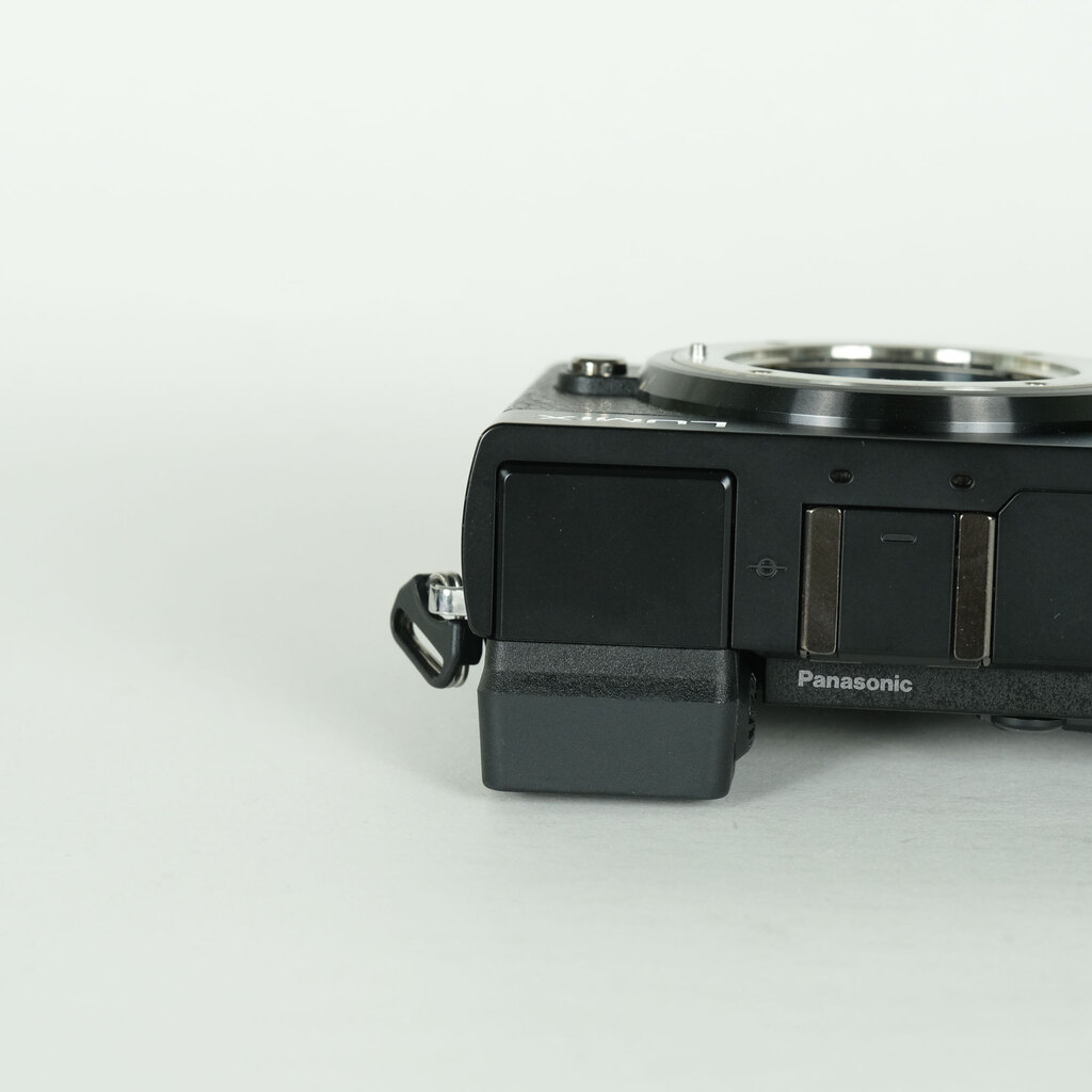 Panasonic LUMIX DC-GX7MK3 ブラックの出品 | ONE SCENE（ワンシーン）