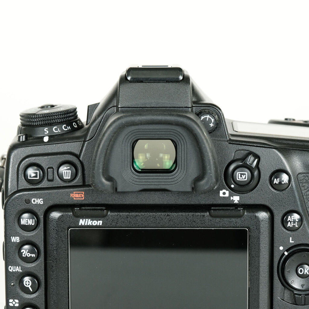 Nikon D780