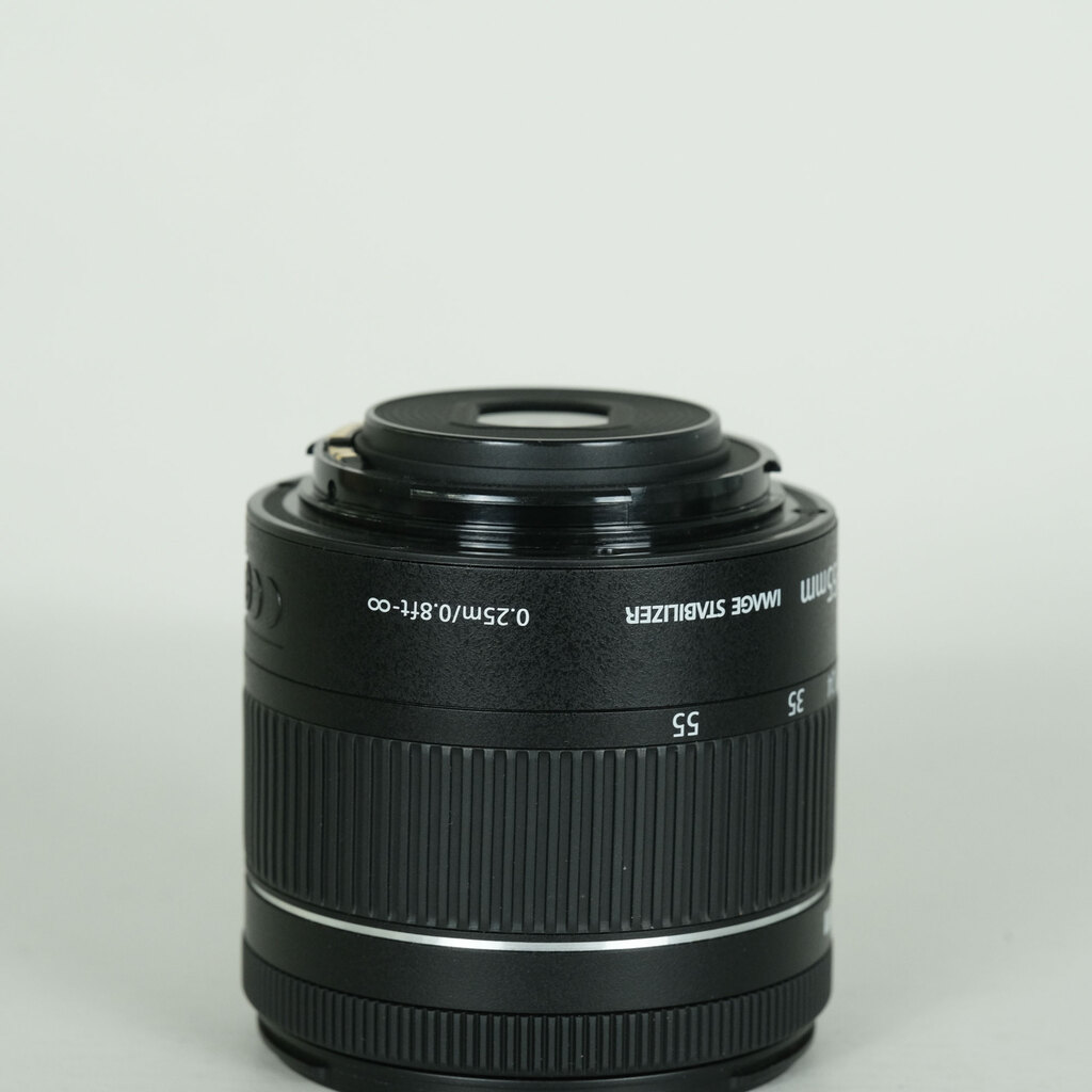 Canon EF-S18-55mm F4-5.6 IS STM