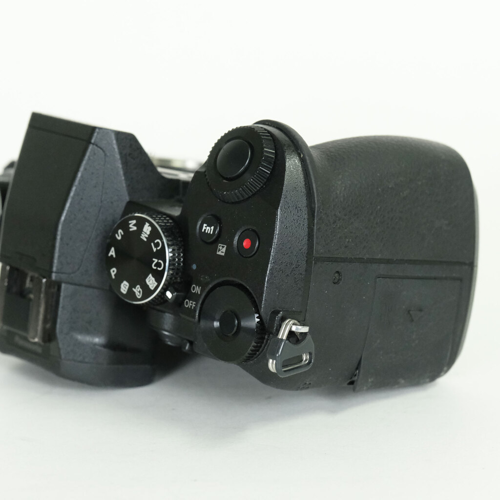 Panasonic LUMIX DMC-G8 Panasonic LUMIX DMC-G8