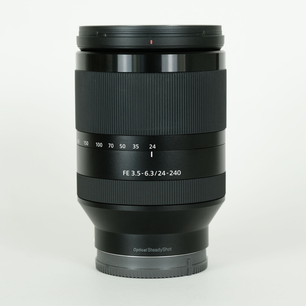 SONY FE 24-240mm F3.5-6.3 OSS SEL24240