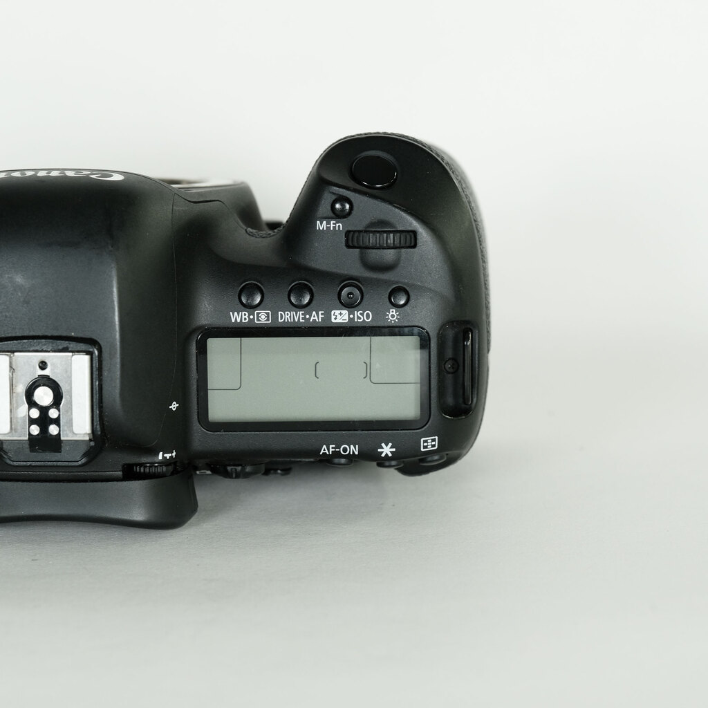Canon EOS 5D Mark IV
