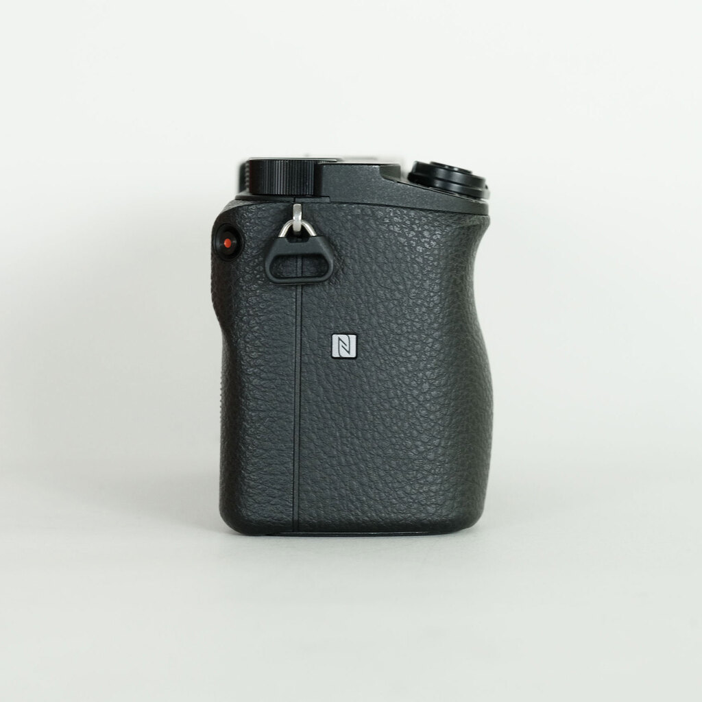 SONY α6400(ILCE-6400) SONY α6400(ILCE-6400)