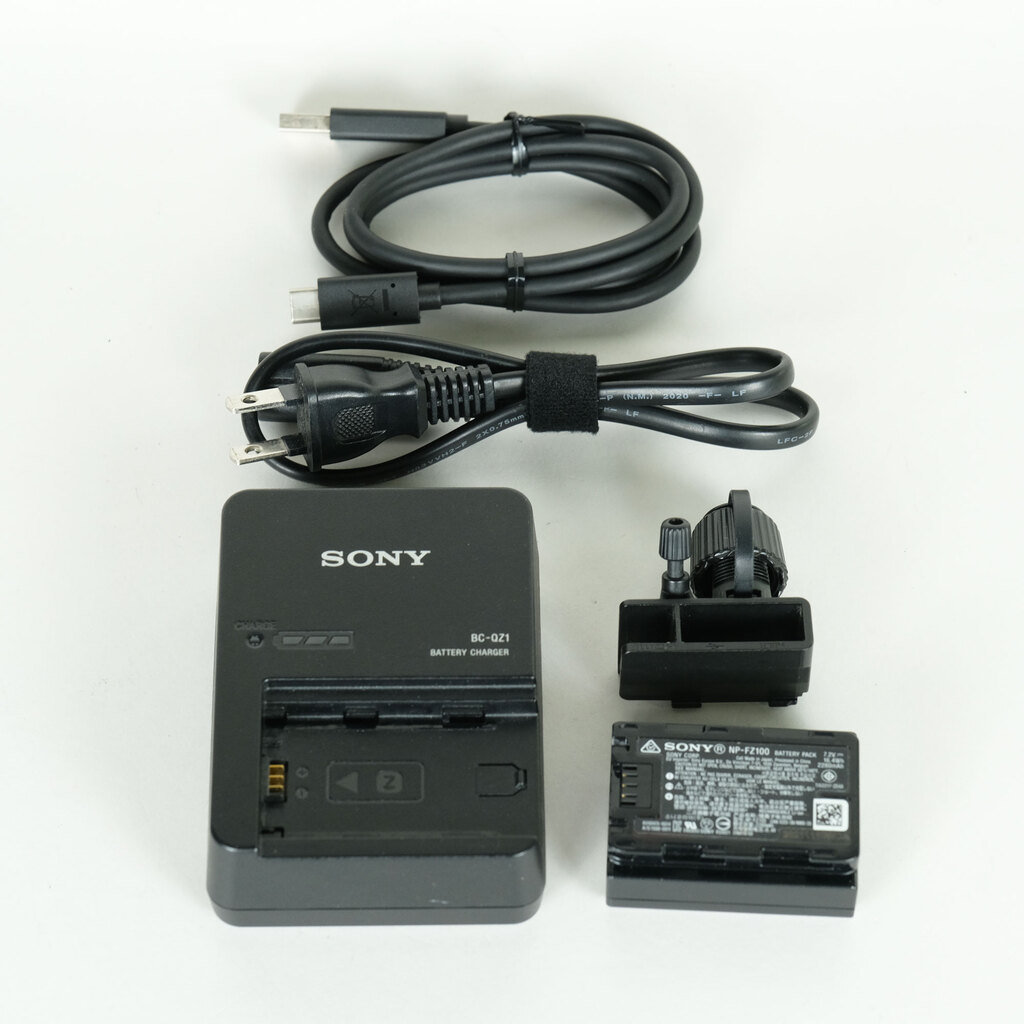 SONY α7RIV ボディ ILCE-7RM4A   【後期モデル 液晶下部にSONYロゴなし】
