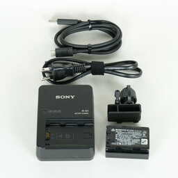 SONY α7RIV ボディ ILCE-7RM4A   【後期モデル 液晶下部にSONYロゴなし】