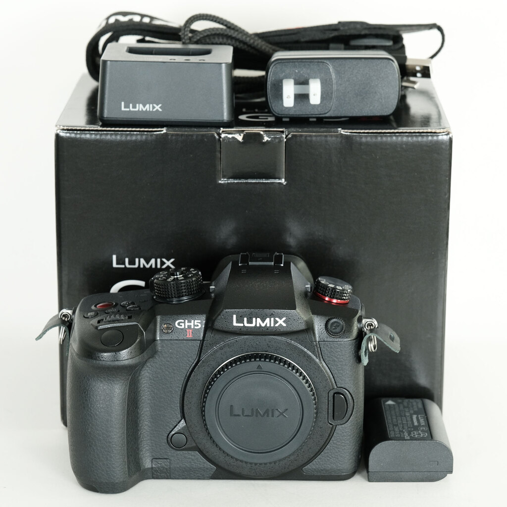 Panasonic LUMIX DC-GH5M2