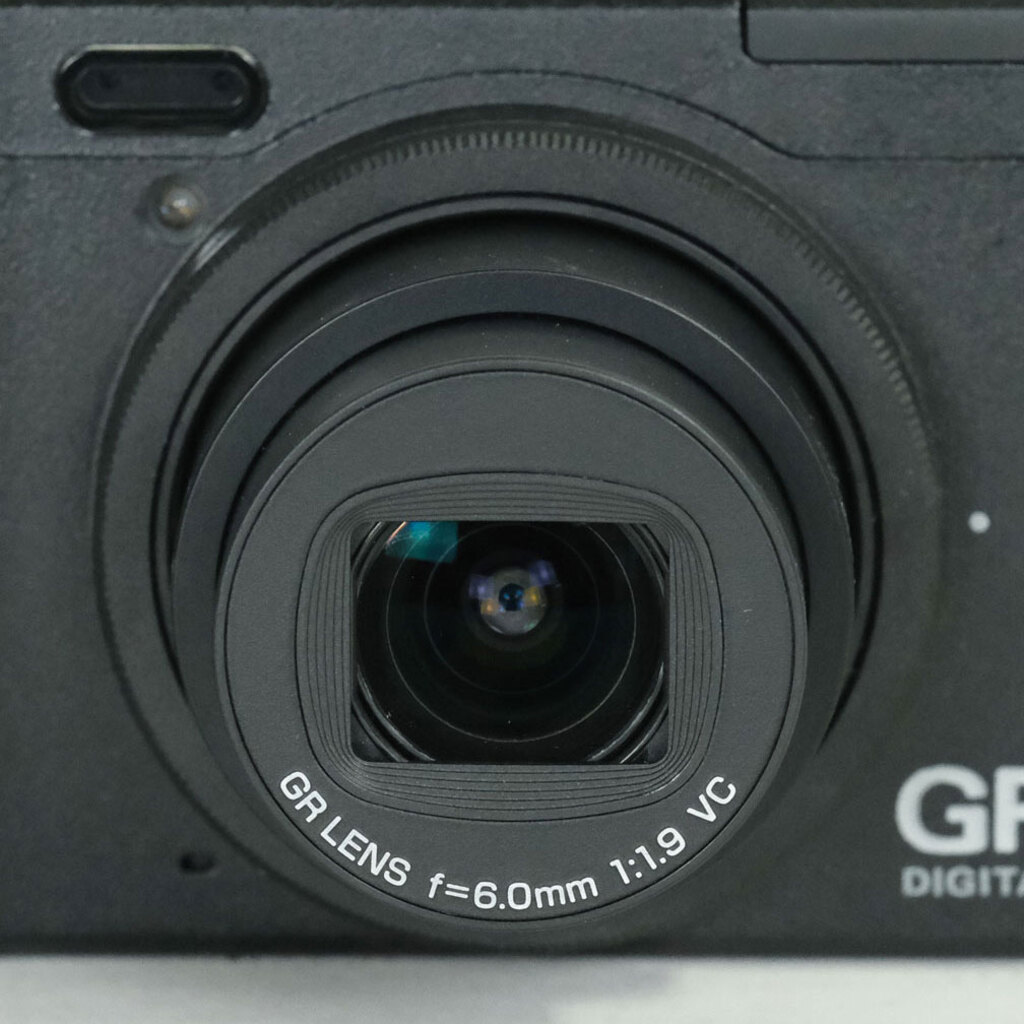 RICOH GR DIGITAL IV