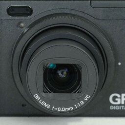 RICOH GR DIGITAL IV