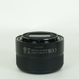 Nikon NIKKOR Z 40mm f/2 Nikon NIKKOR Z 40mm f/2